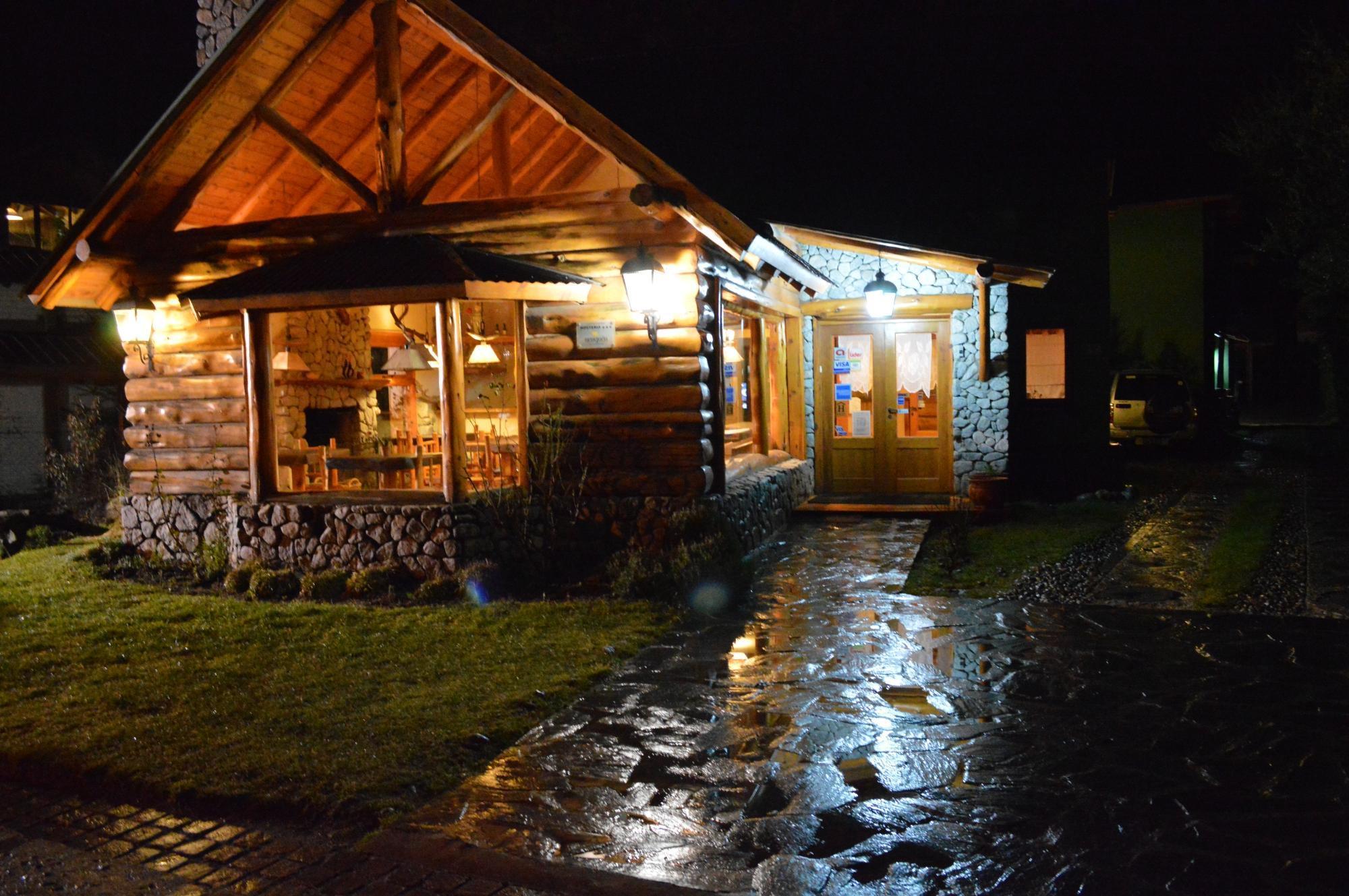 Hosteria Traunco Вилья-ла-Ангостура Экстерьер фото