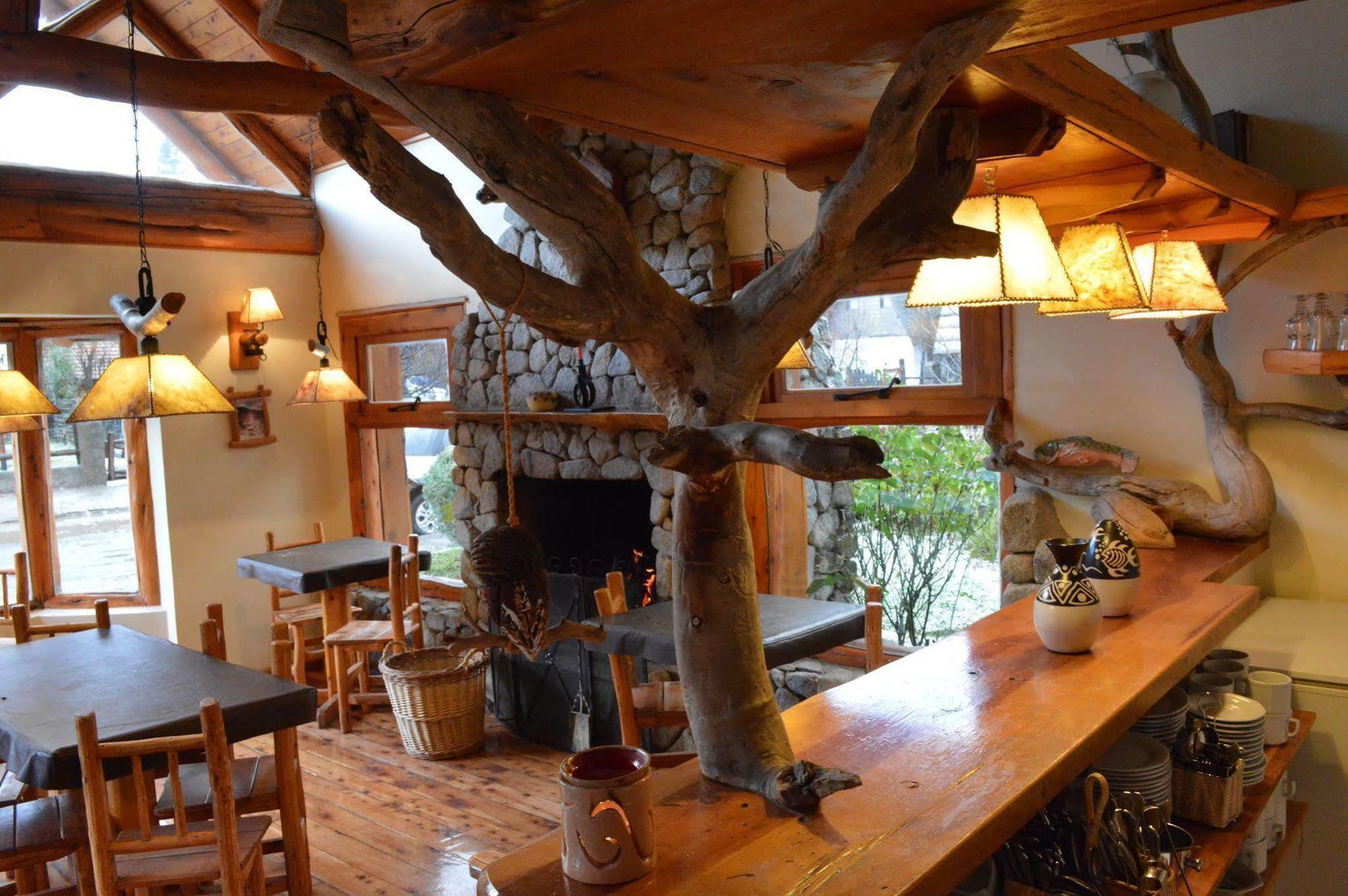 Hosteria Traunco Вилья-ла-Ангостура Экстерьер фото