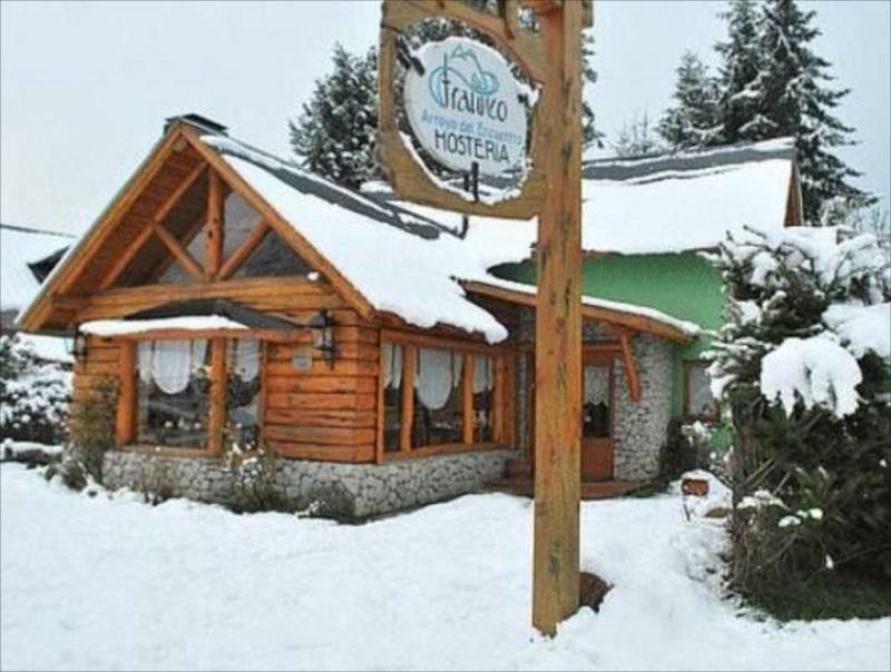 Hosteria Traunco Вилья-ла-Ангостура Экстерьер фото